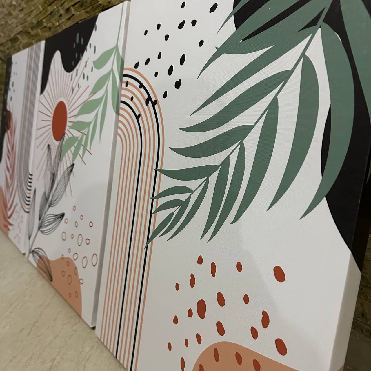 Triptyque Solaire et Botanique Abstrait